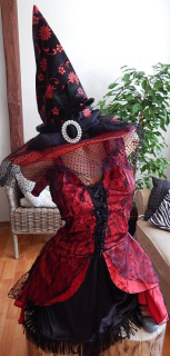 Tanečnice  cancan S/M Půjčovna