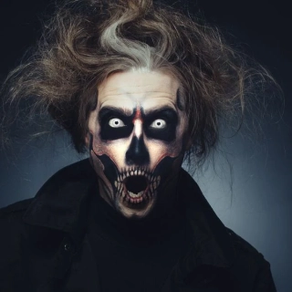 Oční čočky roční UV white zombie 18+