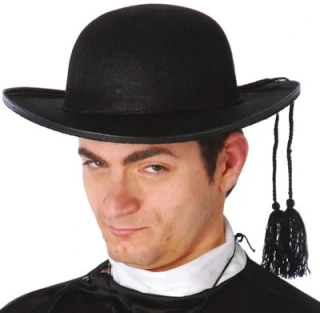 Klobouk kněz
